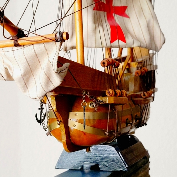 Santa Maria - Picture 7 of 7